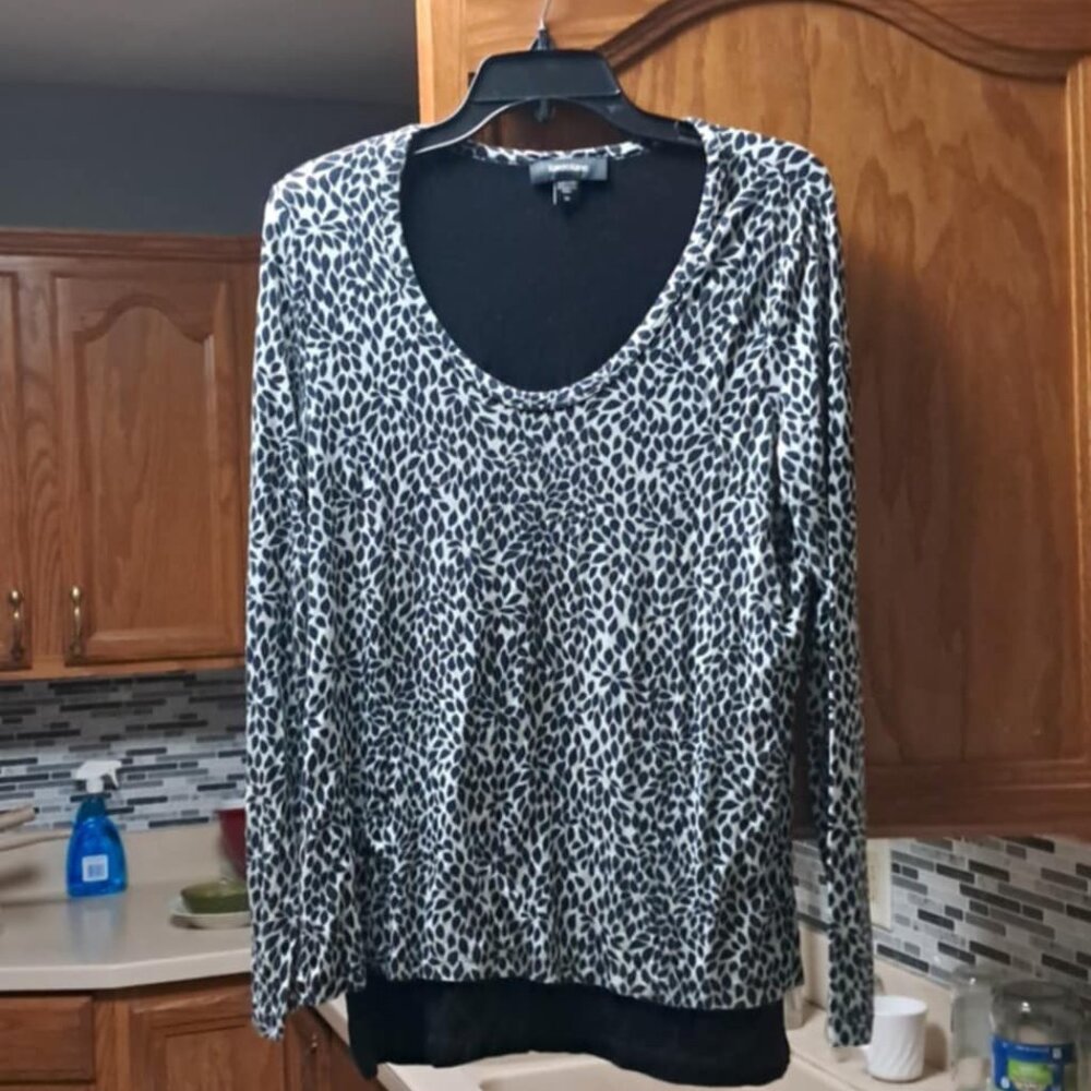 KAREN KANE WOMENS TOP SIZE  M